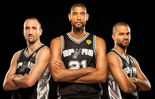 的篮板镜像 的篮板镜像