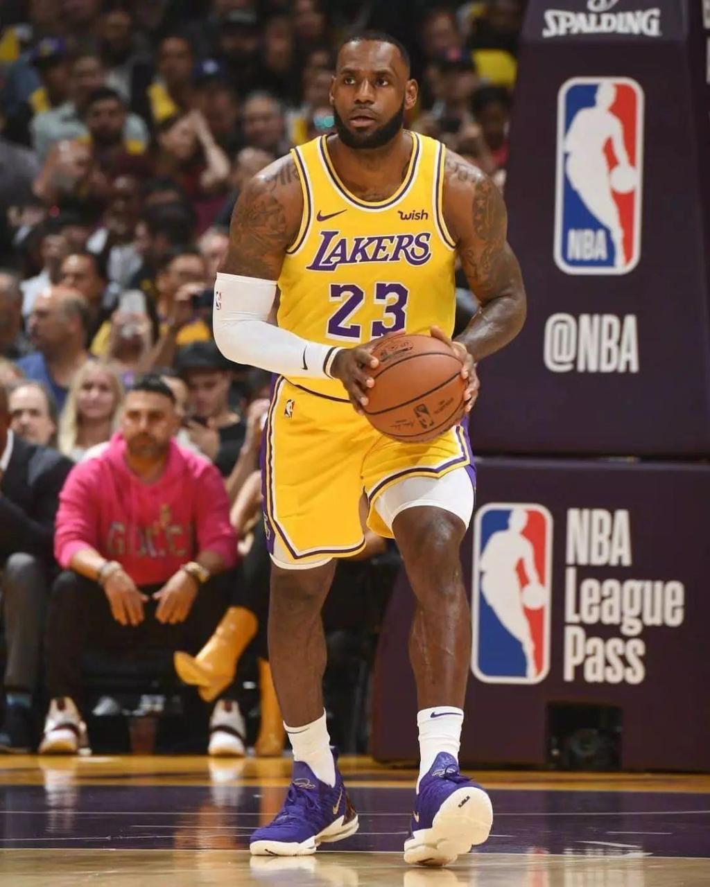 定制声优与 定制声优与