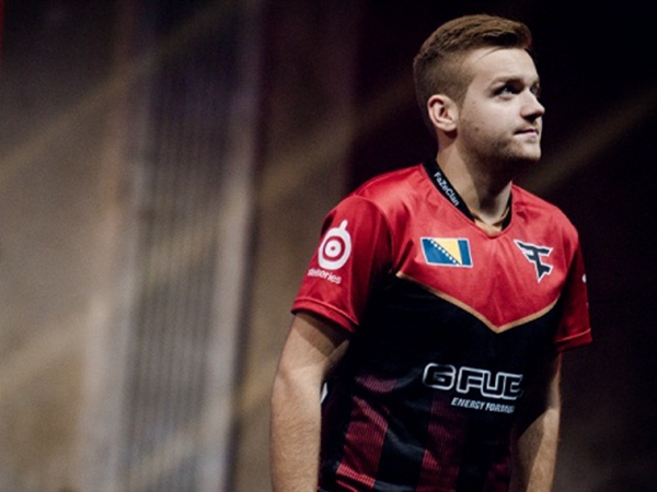 仅止步八强 仅止步八强